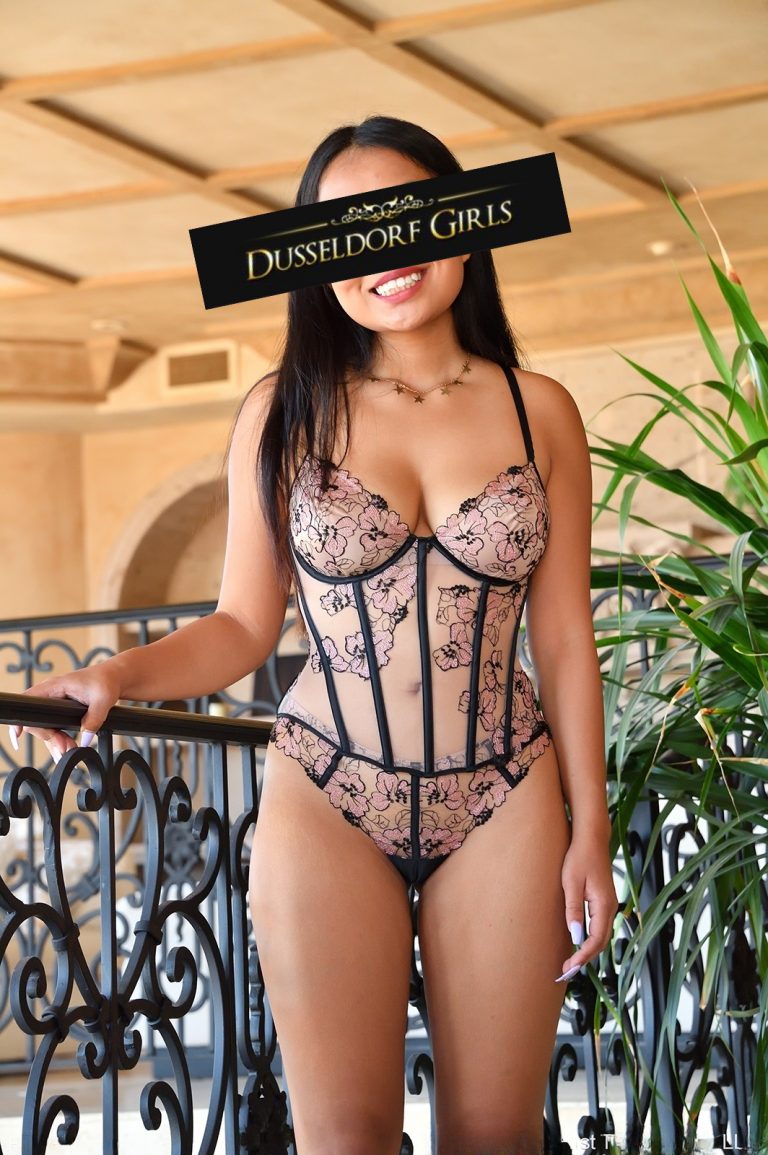 Escort callgirl Clara